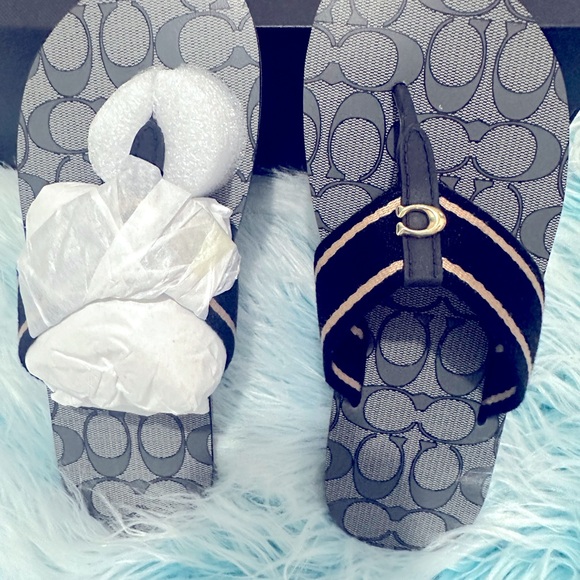 Coach flip flops brand new - Picture 1 of 2